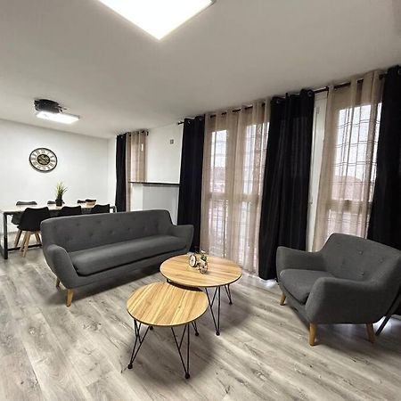 T4 Jolie Vue Avec Jaccuzzi Vitrolles (Bouches-du-Rhone) Exterior foto