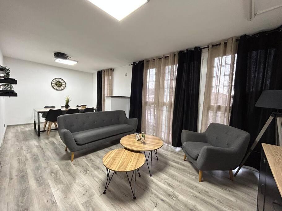 T4 Jolie Vue Avec Jaccuzzi Vitrolles (Bouches-du-Rhone) Exterior foto